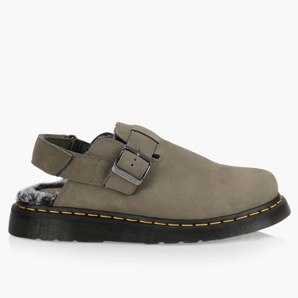 ✨Sold✨Dr. Martens Jorge ll Fur Line Khaki Mule Clog Tumbled Leather Mens Size 10 - Picture 1 of 11